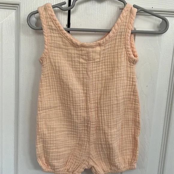 Beachwood Baby Muslin Cotton Romper - Picture 5 of 5